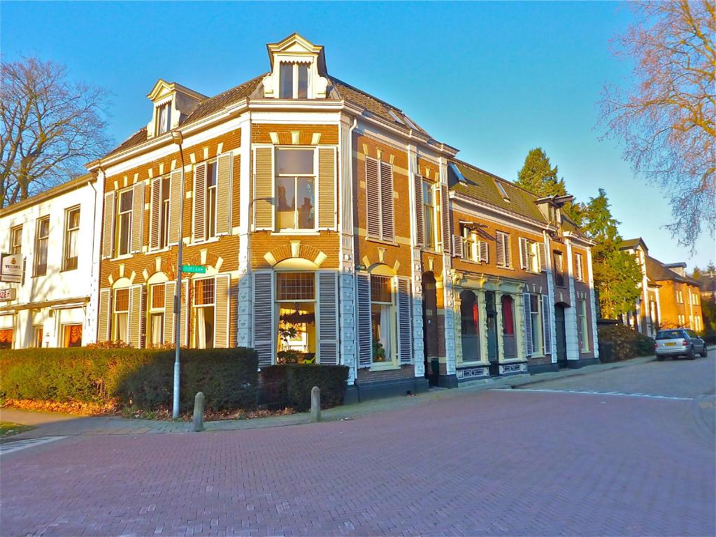 Huis met de Leeuwenkoppen room 2